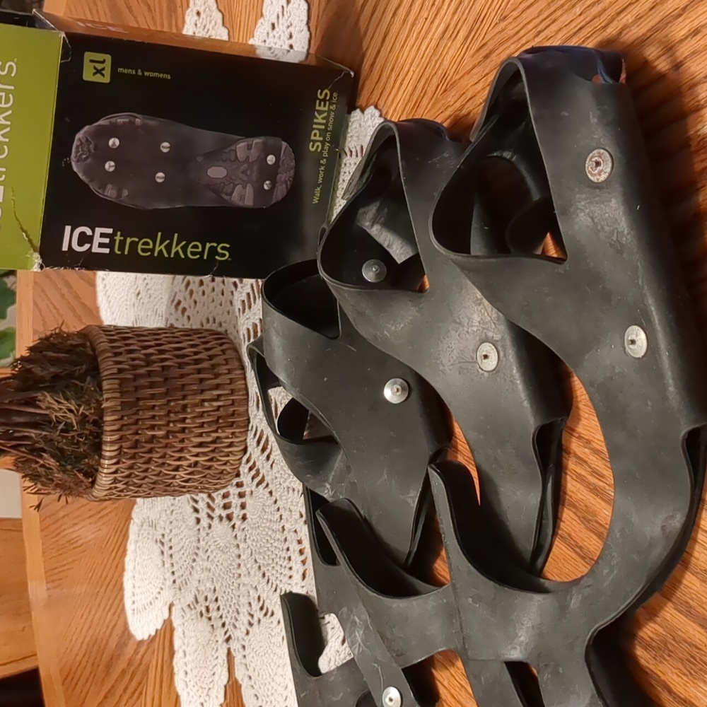 COPY - Ice Trekker Over Shoe Spikes